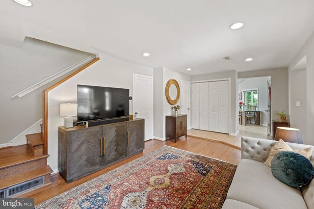 $830,000 | 1117 South Emerson Street, Arlington, VA 22204