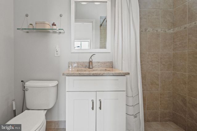 $830,000 | 1117 South Emerson Street, Arlington, VA 22204