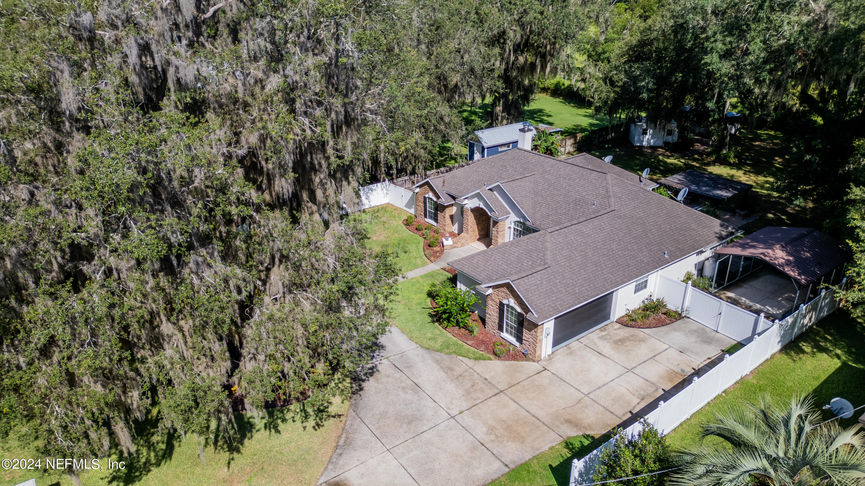 112 Eberhard Avenue Palatka, FL 32177 - Photo 11 of 48 an aerial view of a house with a yard