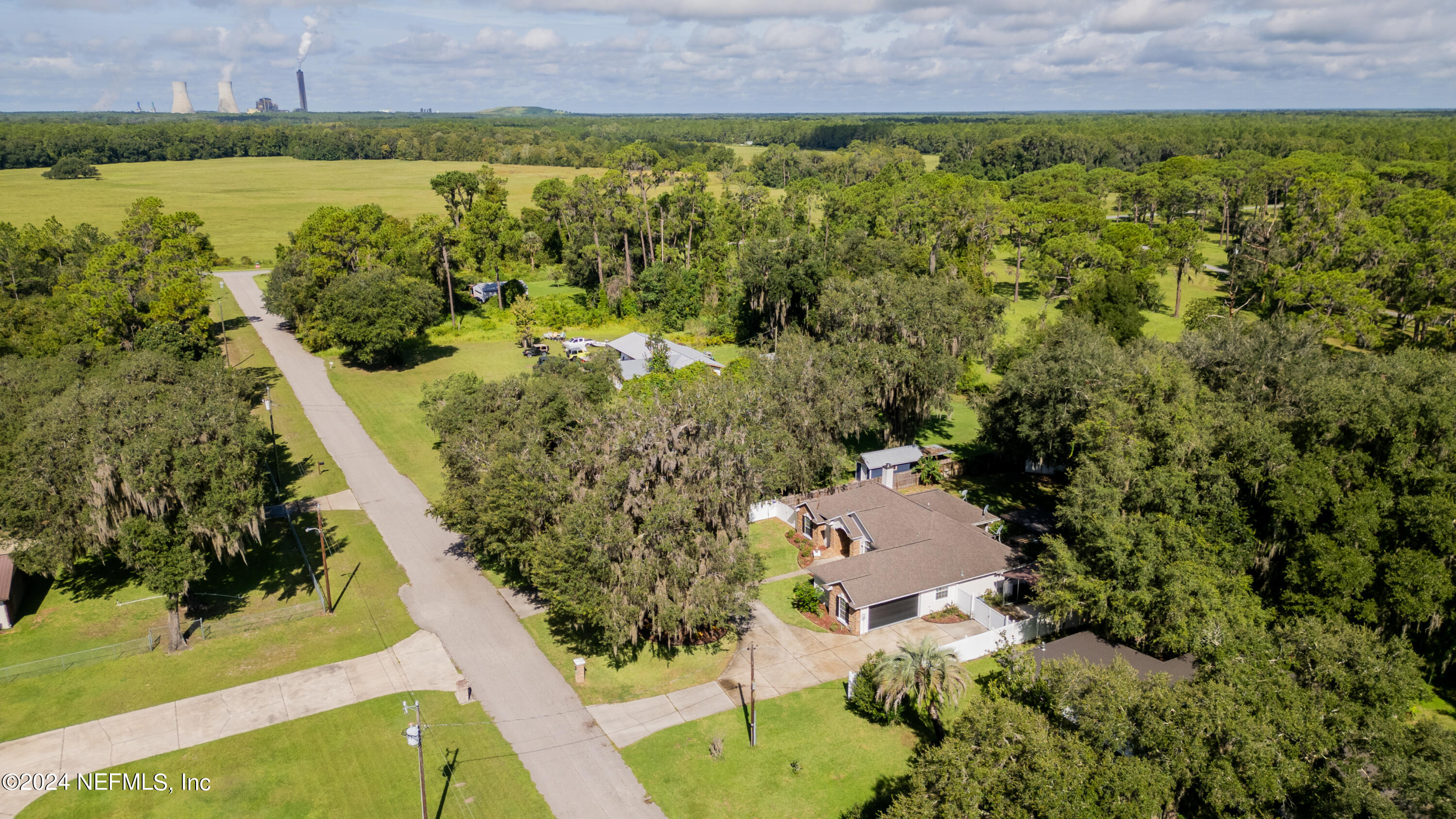 112 Eberhard Avenue Palatka, FL 32177 - Photo 15 of 48 a view of lake and mountain view