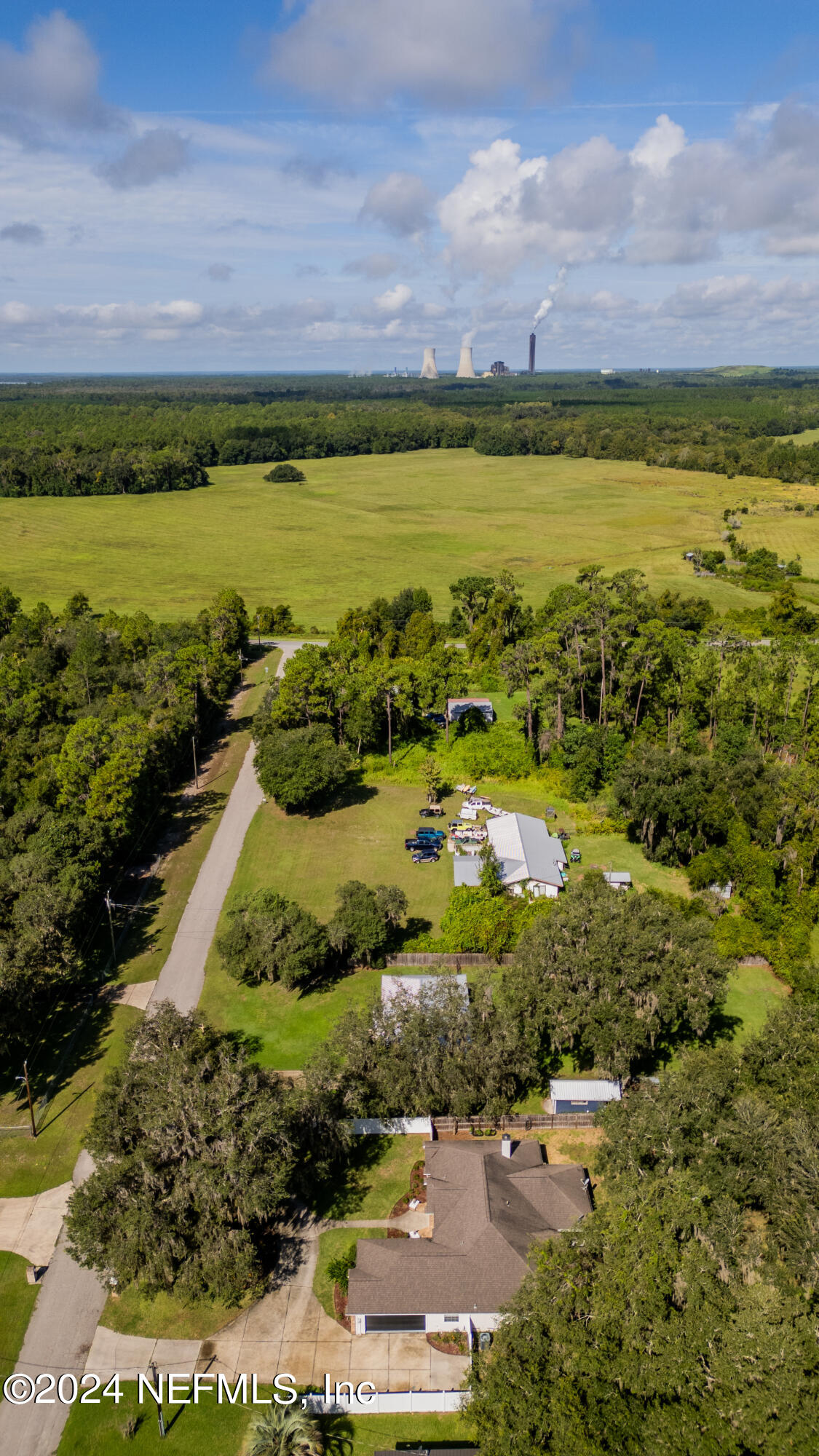 112 Eberhard Avenue Palatka, FL 32177 - Photo 20 of 48 a view of lake view and mountain view