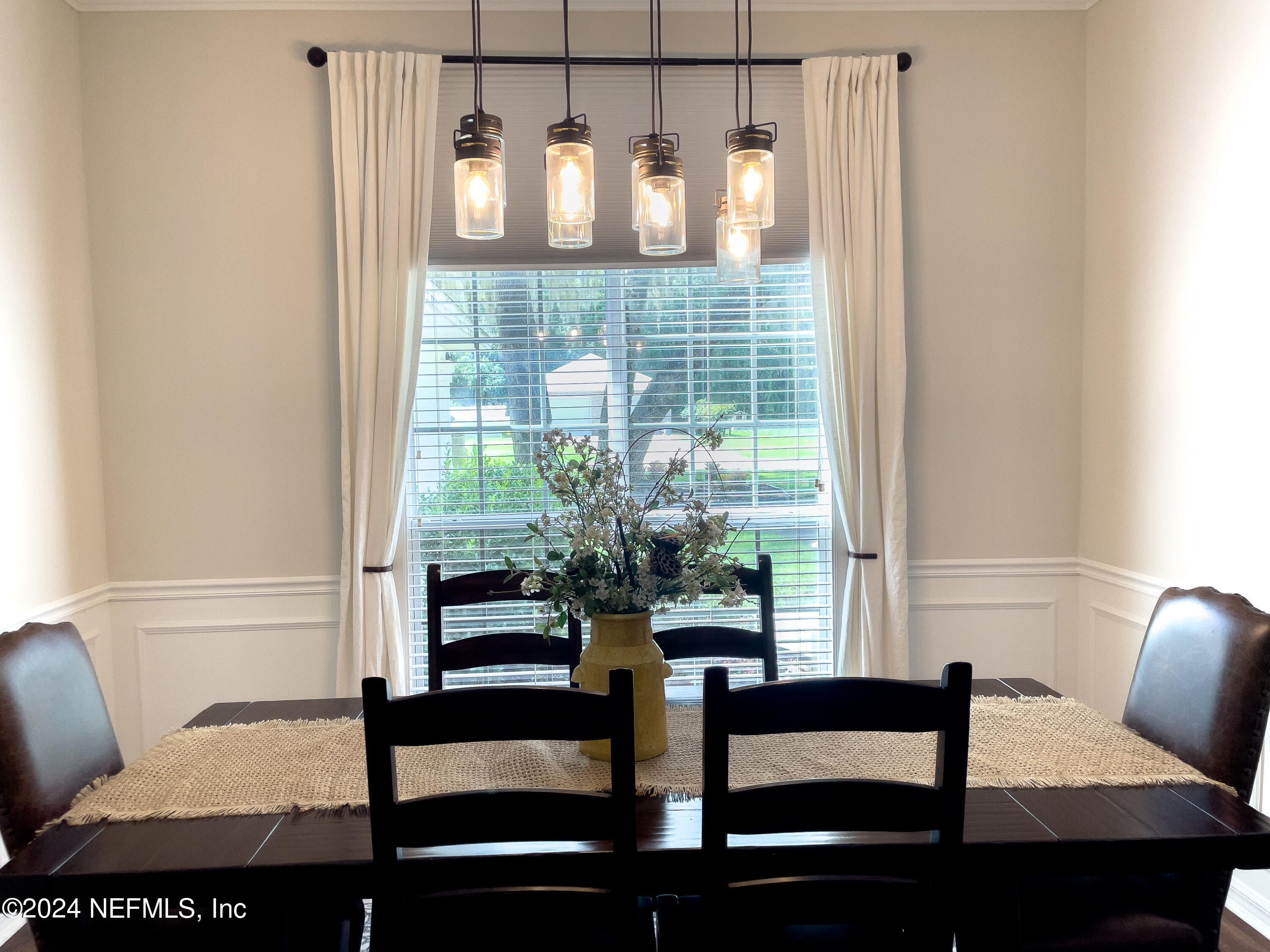 112 Eberhard Avenue Palatka, FL 32177 - Photo 36 of 48 a view of a living room with furniture and window