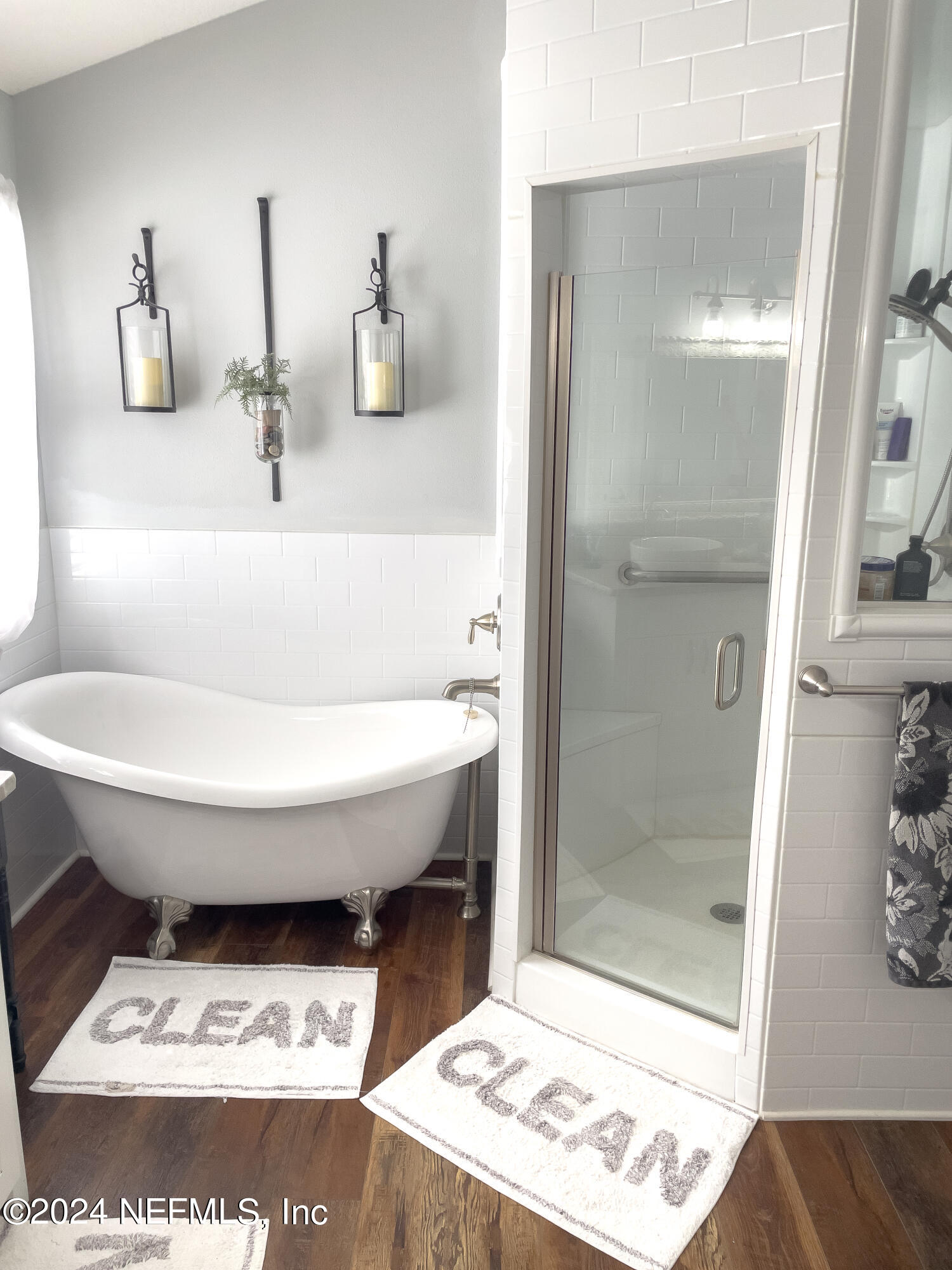 112 Eberhard Avenue Palatka, FL 32177 - Photo 41 of 48 a bathroom with a sink and a mirror