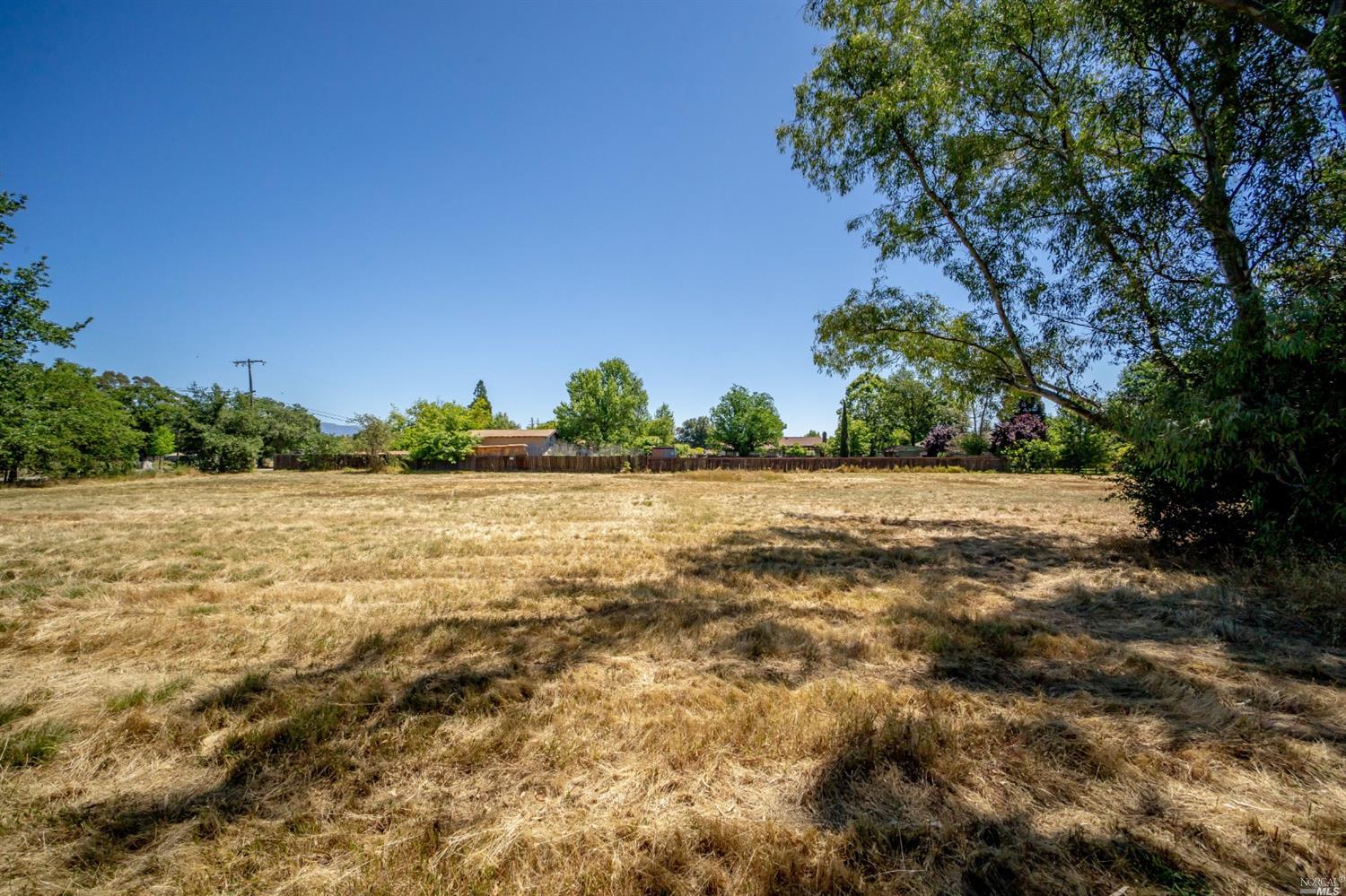 1046 Gumview Road Windsor, CA 95492 - Photo 1 of 1 a view of a lake view