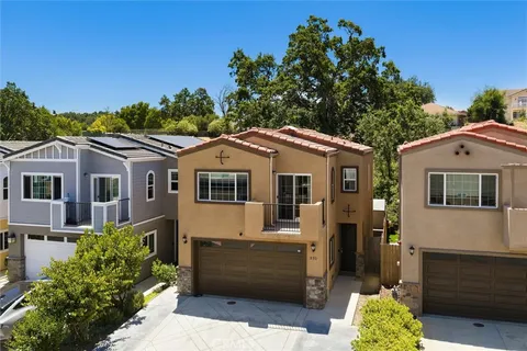 $699,000 | 331 Calle De Pueblo, Templeton, CA 93465