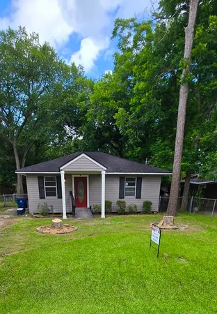$155,000 | 1014 North Arcola Street, Angleton, TX 77515