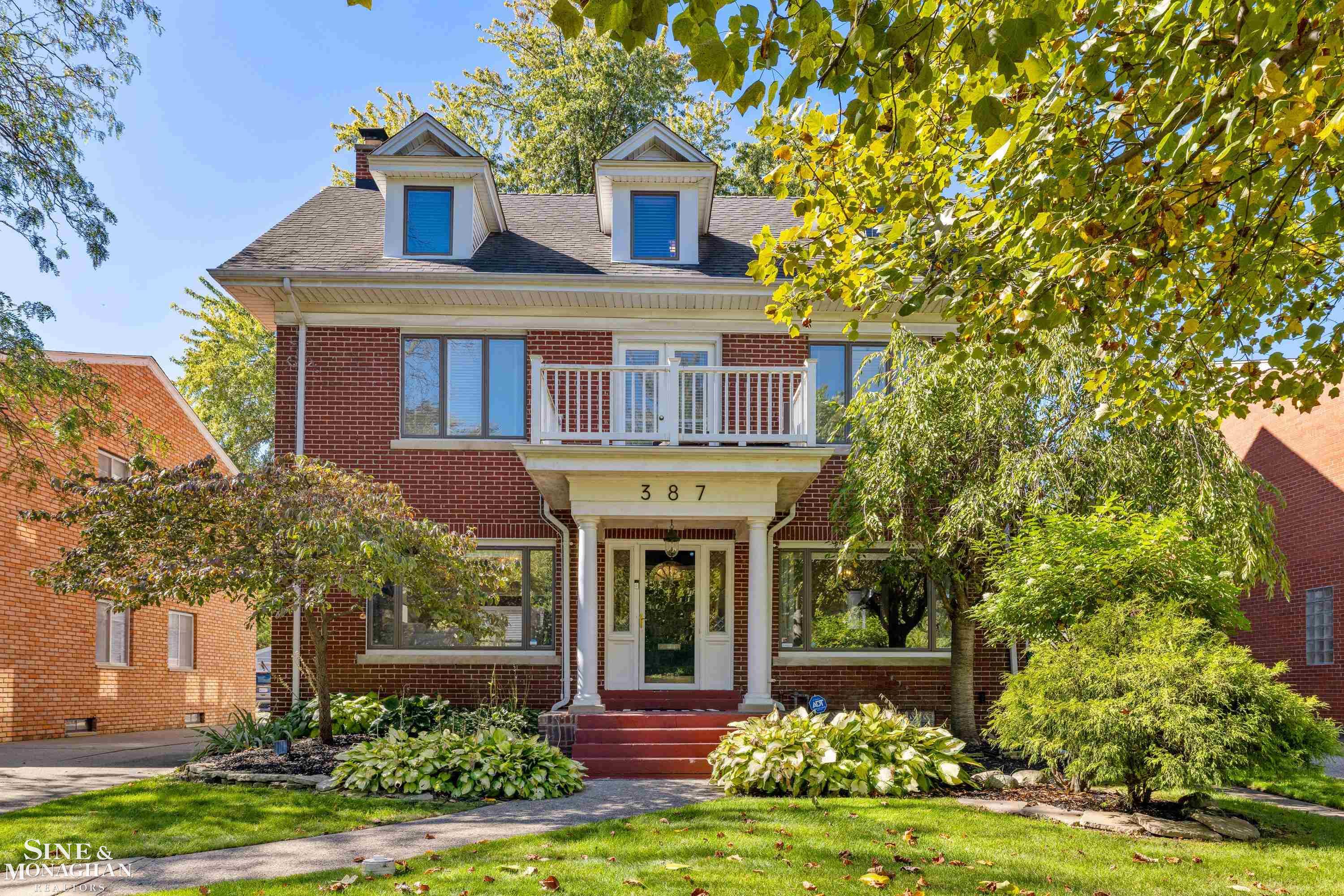387 Neff Road Grosse Pointe, MI 48230 - Photo 1 of 59 50205717-3222868C-5E10-41E7-99A9-59D287B6393A.JPG