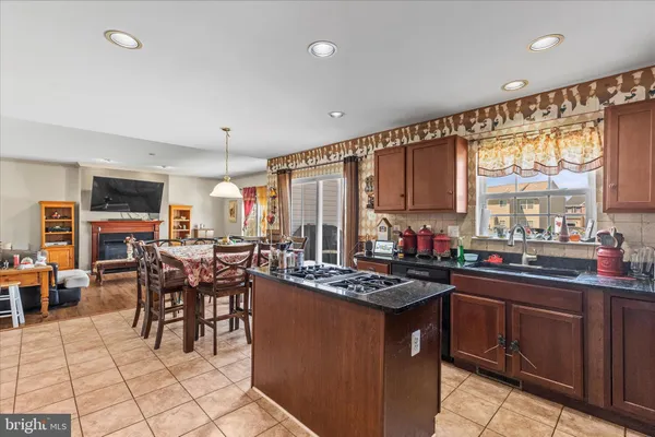 $500,000 | 180 Hunter Creek Drive, York, PA 17406