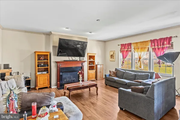$500,000 | 180 Hunter Creek Drive, York, PA 17406