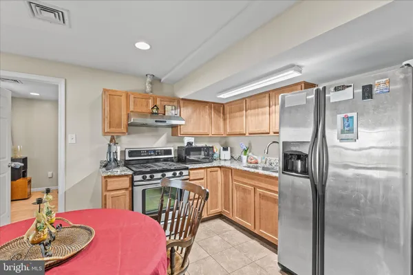 $500,000 | 180 Hunter Creek Drive, York, PA 17406