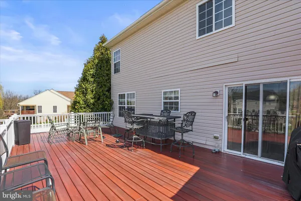 $500,000 | 180 Hunter Creek Drive, York, PA 17406