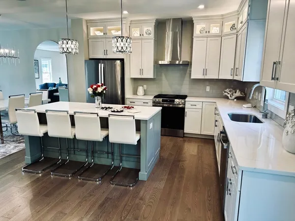 $699,900 | 18 Elise Avenue, Unit 9, Londonderry, NH 03053