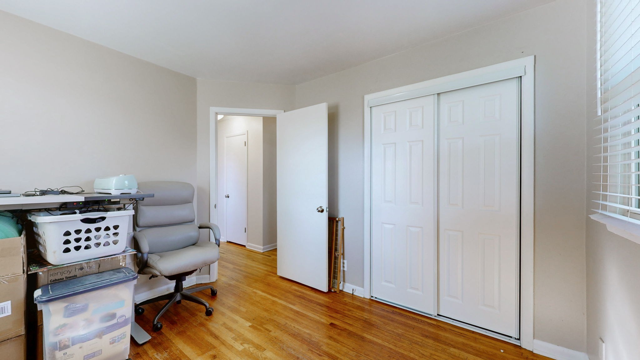 2245 North Ranch Road Murfreesboro, TN 37129 - Photo 19 of 29 a view of a livingroom with furniture and a workspace