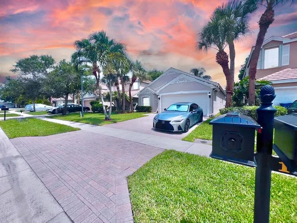 $3,500 | 137 Canterbury Place, Royal Palm Beach, FL 33414