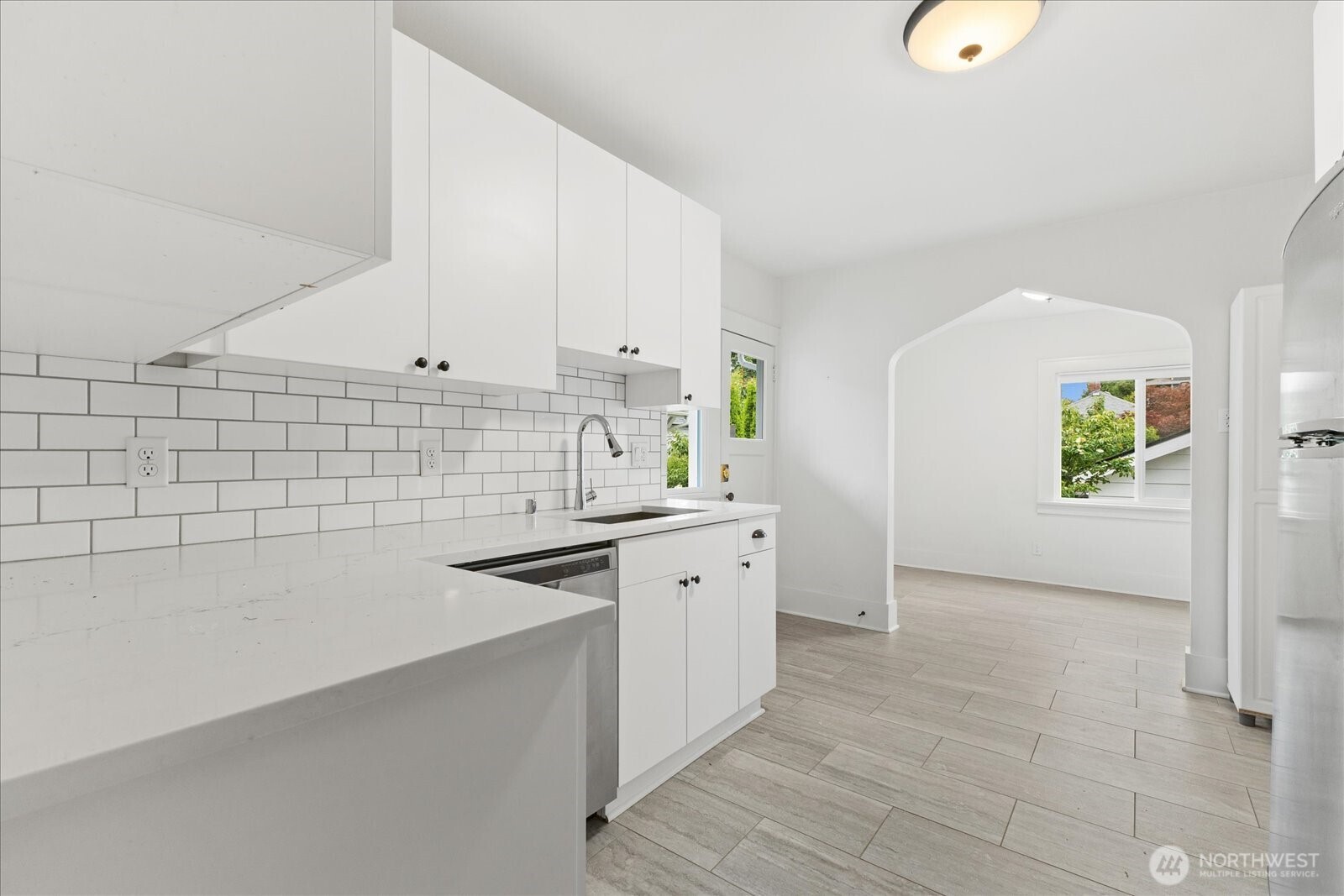 706 North 78th Street Seattle, WA 98103 - Photo 7 of 32
