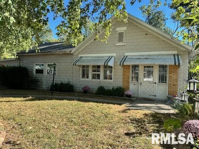 $99,000 | 430 Centennial Street, White Hall, IL 62092