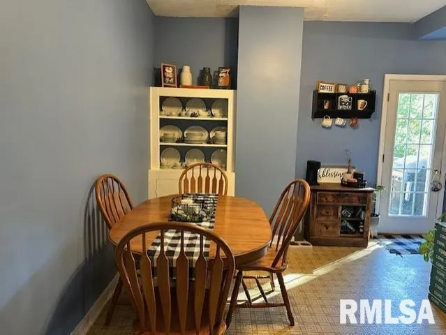 $99,000 | 430 Centennial Street, White Hall, IL 62092