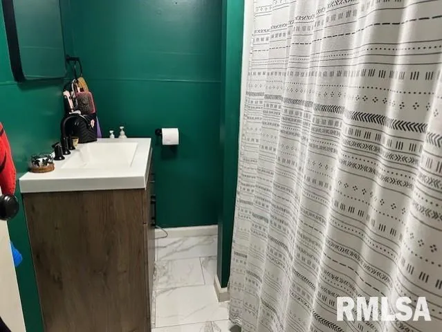 $99,000 | 430 Centennial Street, White Hall, IL 62092