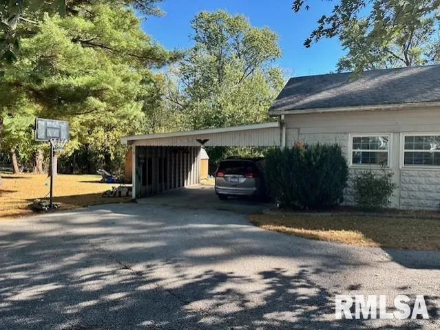 $99,000 | 430 Centennial Street, White Hall, IL 62092