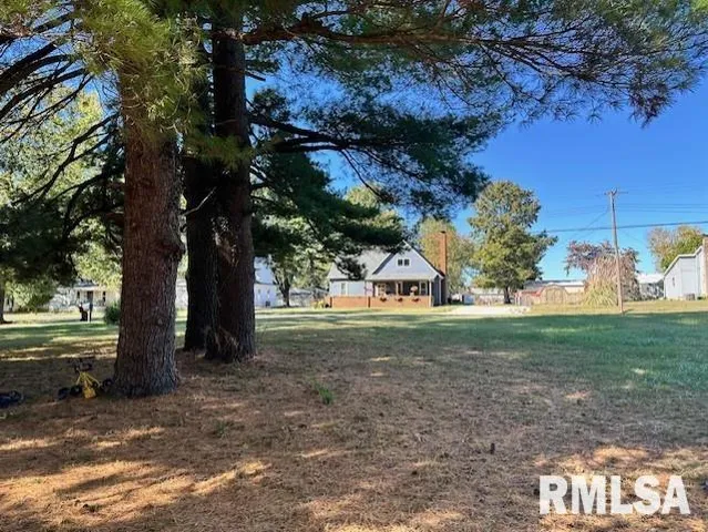 $99,000 | 430 Centennial Street, White Hall, IL 62092