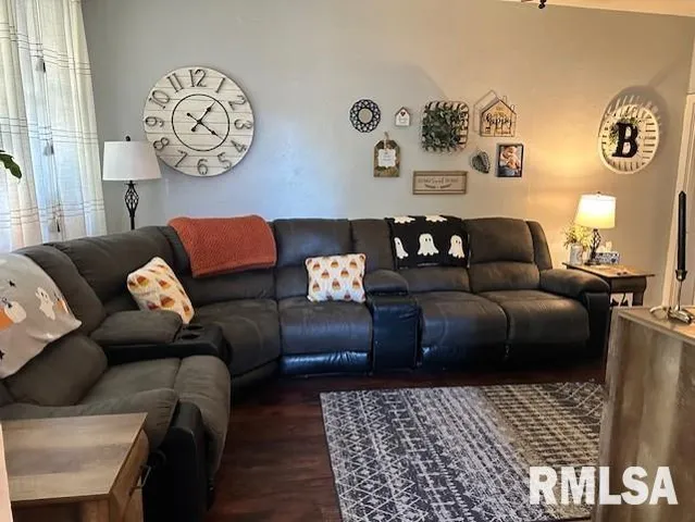 $99,000 | 430 Centennial Street, White Hall, IL 62092