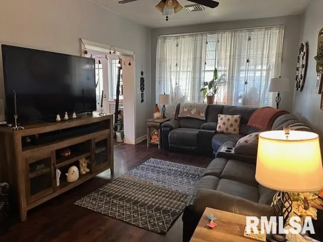 $99,000 | 430 Centennial Street, White Hall, IL 62092