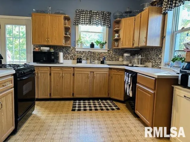 $99,000 | 430 Centennial Street, White Hall, IL 62092