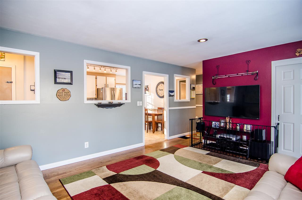 64 Autumn Street Rochester, NH 03868 - Photo 4 of 31
