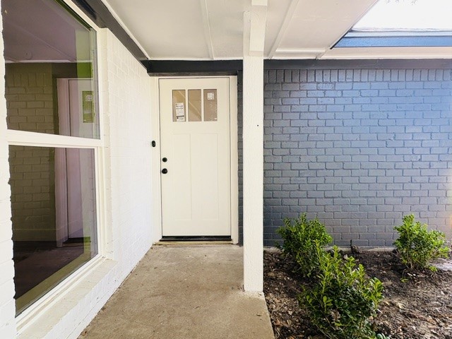 3726 Heatherbrook Drive Houston, TX 77045 - Photo 14 of 17 a view of front door of house