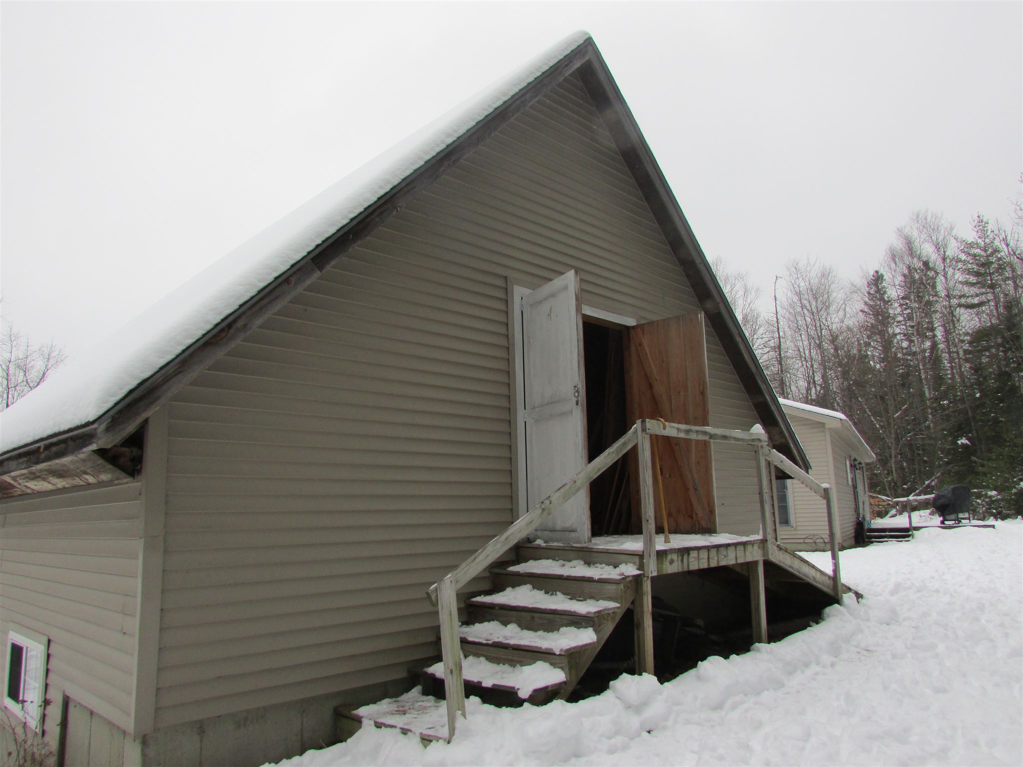 2 Lawrence Road Waterford, VT 05819 - Photo 31 of 33