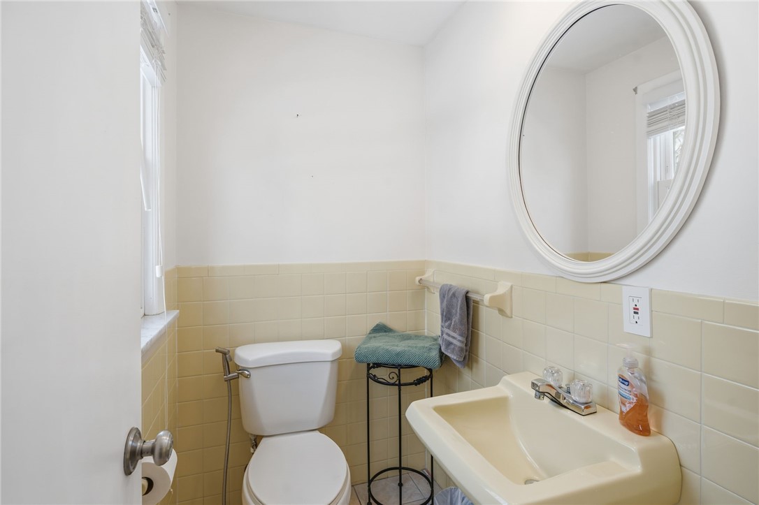 10 Blue Mist Drive Lincoln, RI 02838 - Photo 36 of 47 Half Bathroom