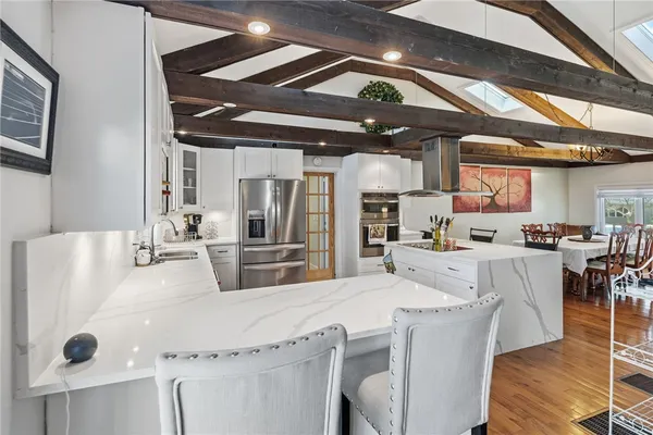 $699,000 | 10 Blue Mist Drive, Lincoln, RI 02838