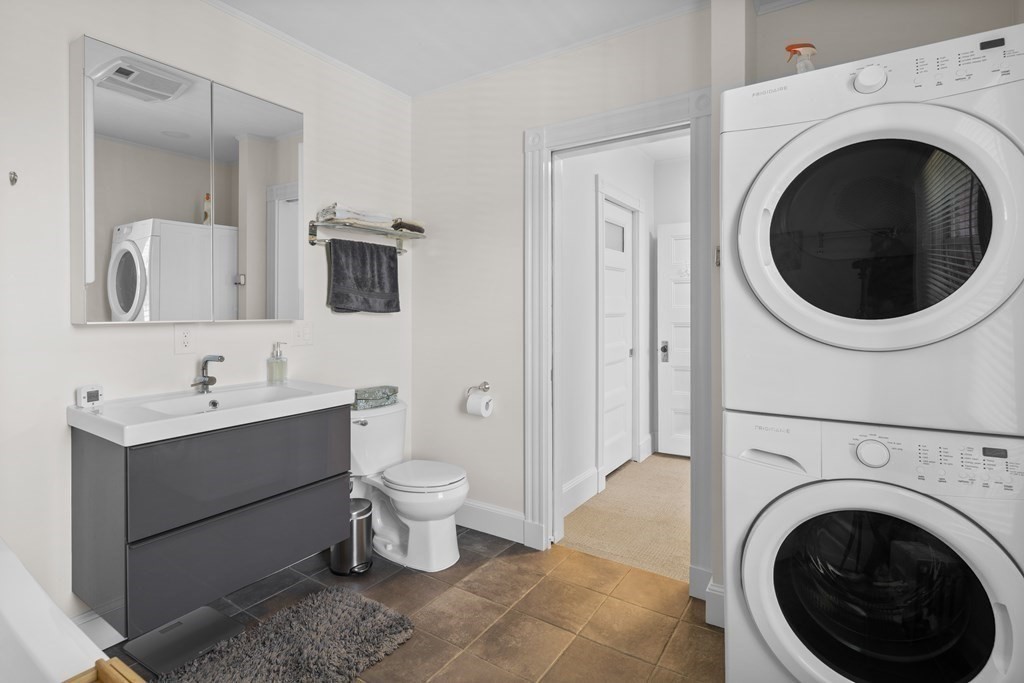 15 Grovenor Road, Unit 3 Boston, MA 02130 - Photo 12 of 22