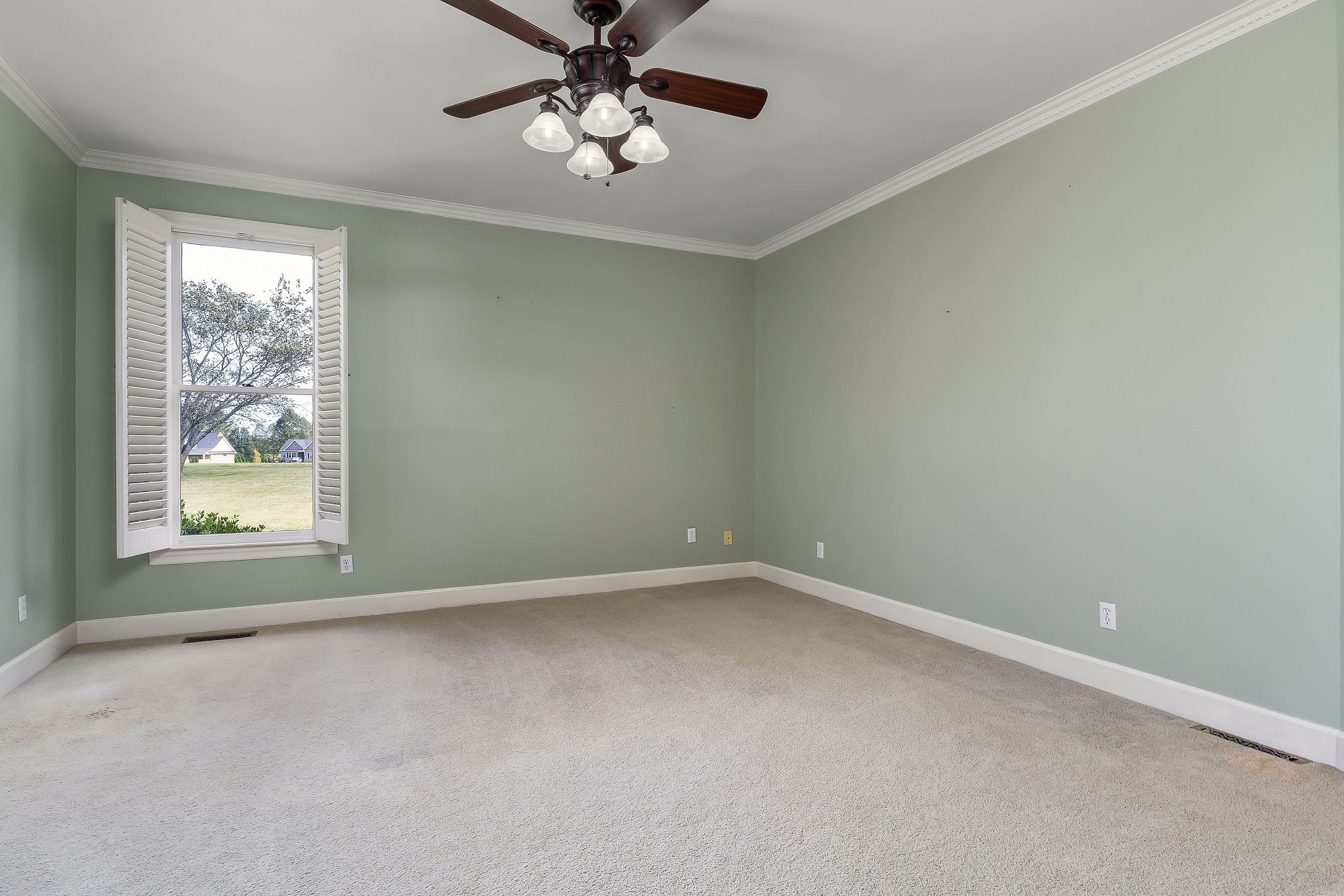 328 Riley Avenue Smithville, TN 37166 - Photo 14 of 40 an empty room with a window