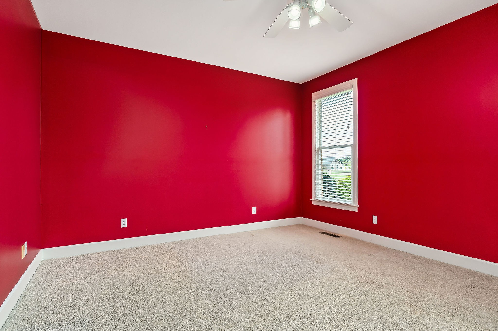 328 Riley Avenue Smithville, TN 37166 - Photo 26 of 40 a view of empty room with window