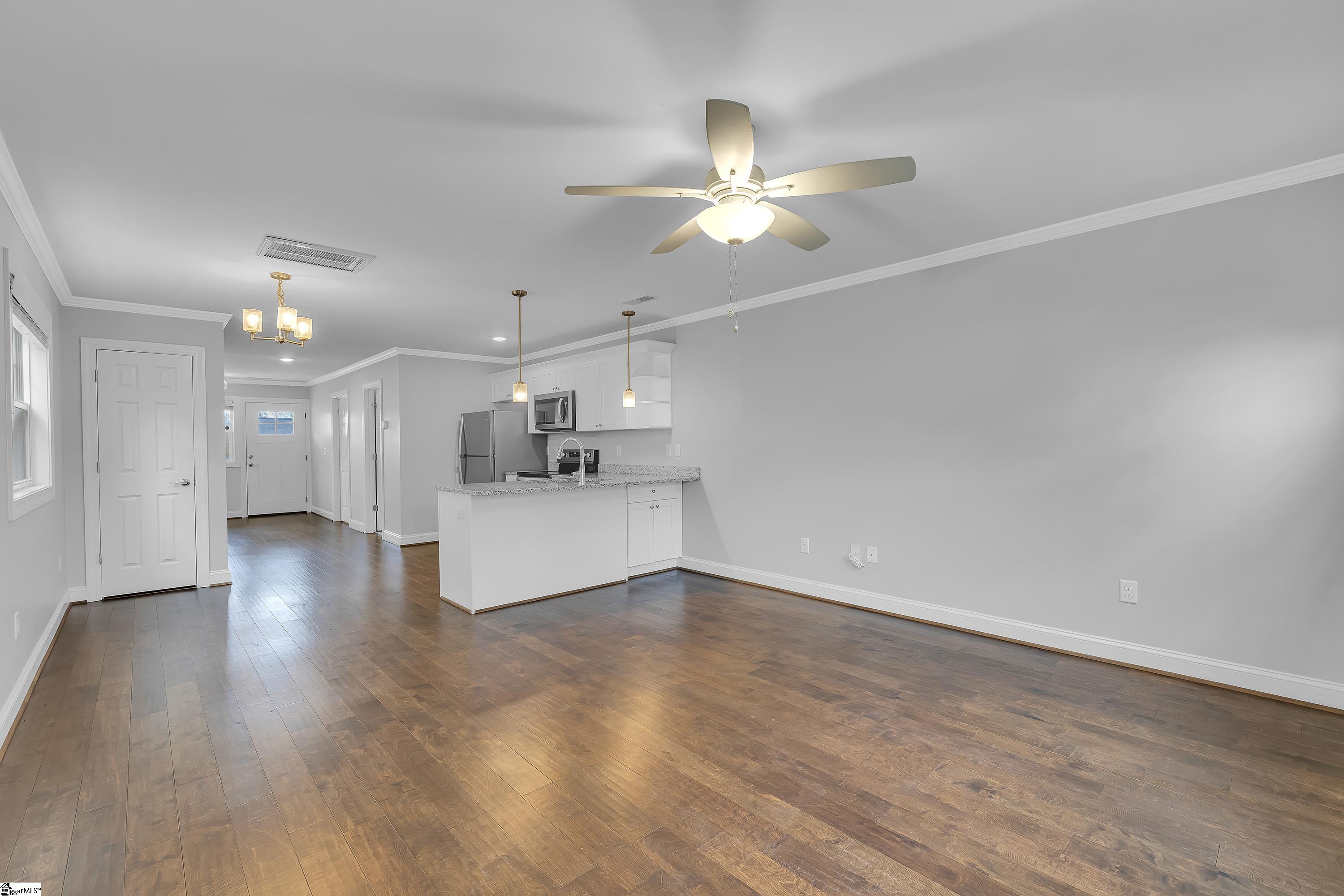 4 Chaney Street Greenville, SC 29607 - Photo 8 of 19