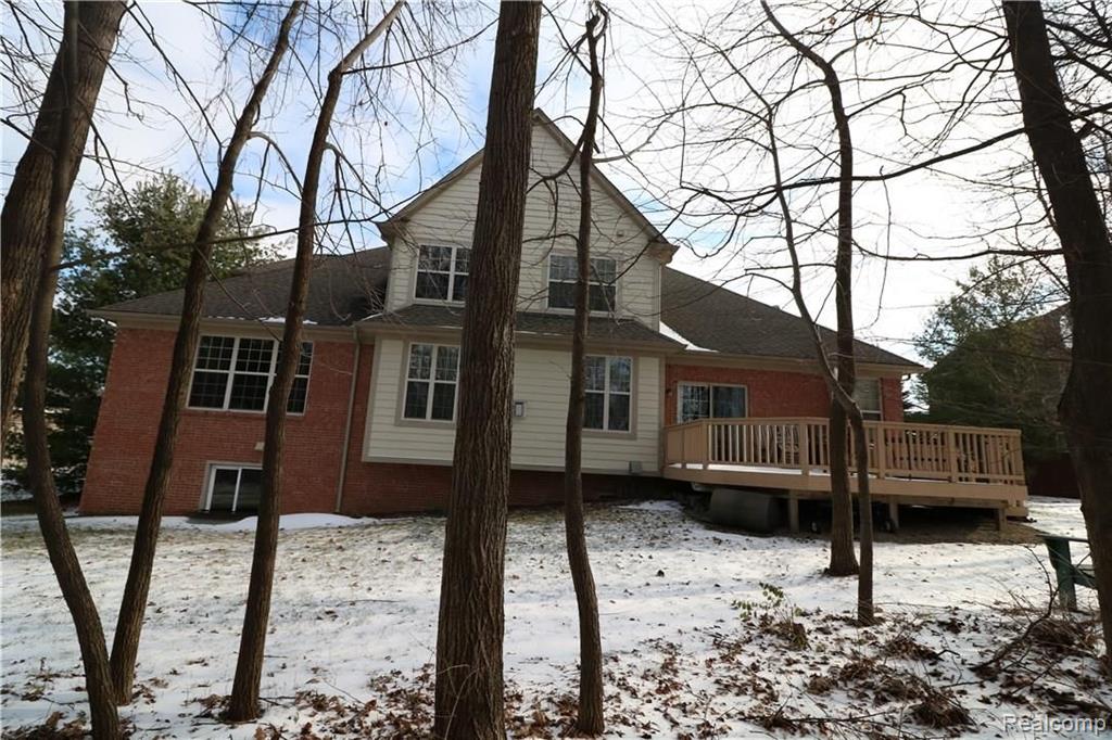 6912 Oakhurst Ridge Road Clarkston, MI 48348 - Photo 10 of 13