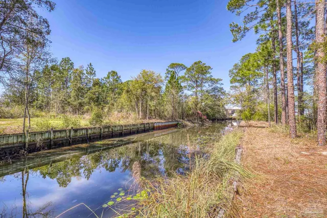 $2,995,000 | 8120 Blackwater Drive, Milton, FL 32583