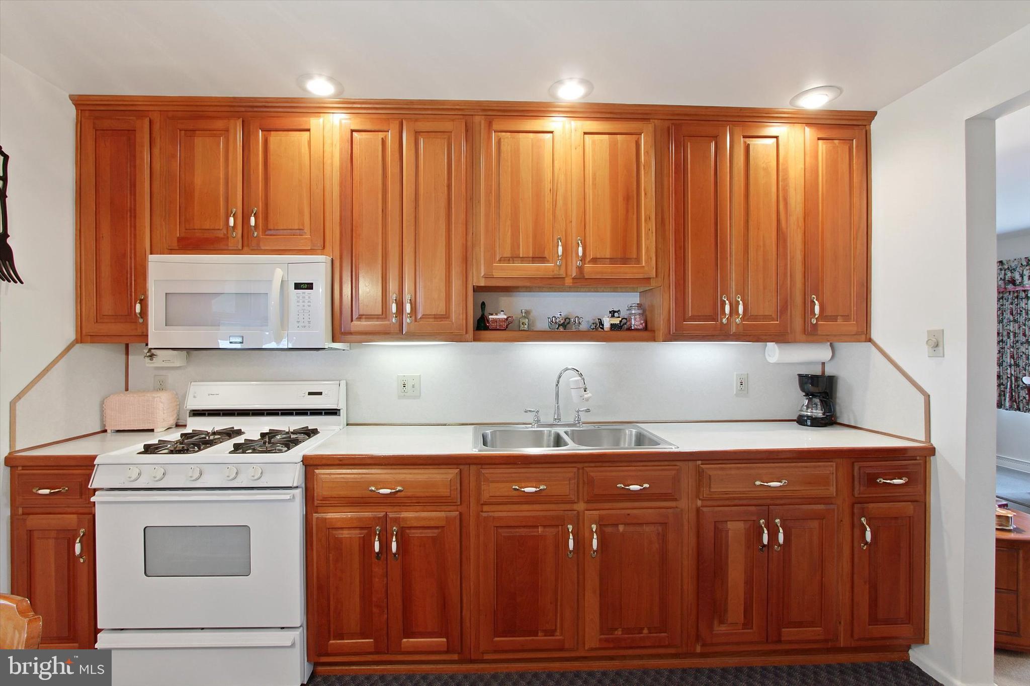 837 Gunnison Road York, PA 17404 - Photo 10 of 26