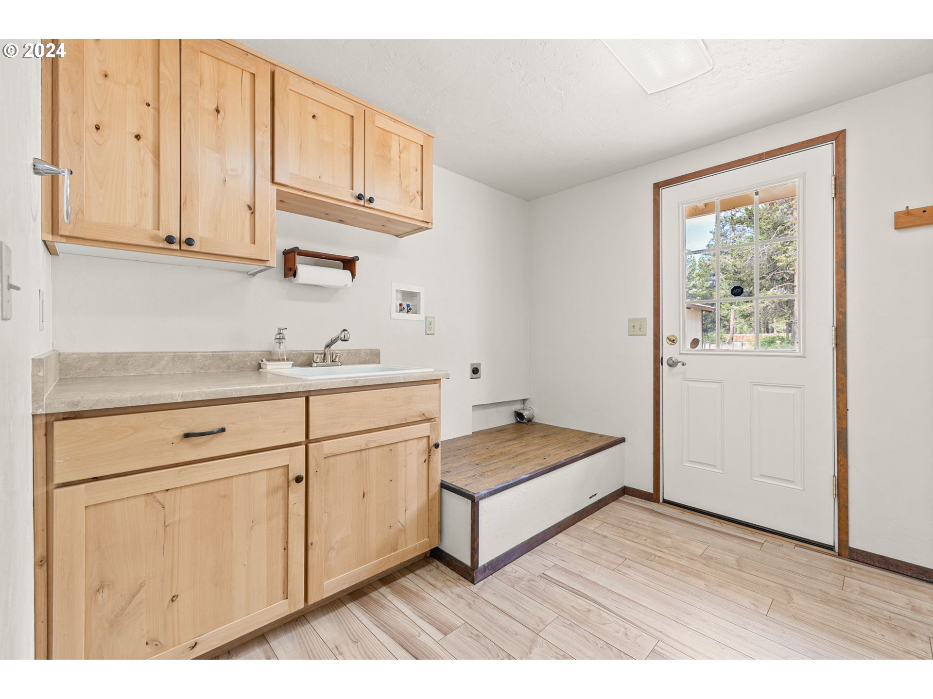 15697 Dawn Road La Pine, OR 97739 - Photo 26 of 47 Gallery Image 26