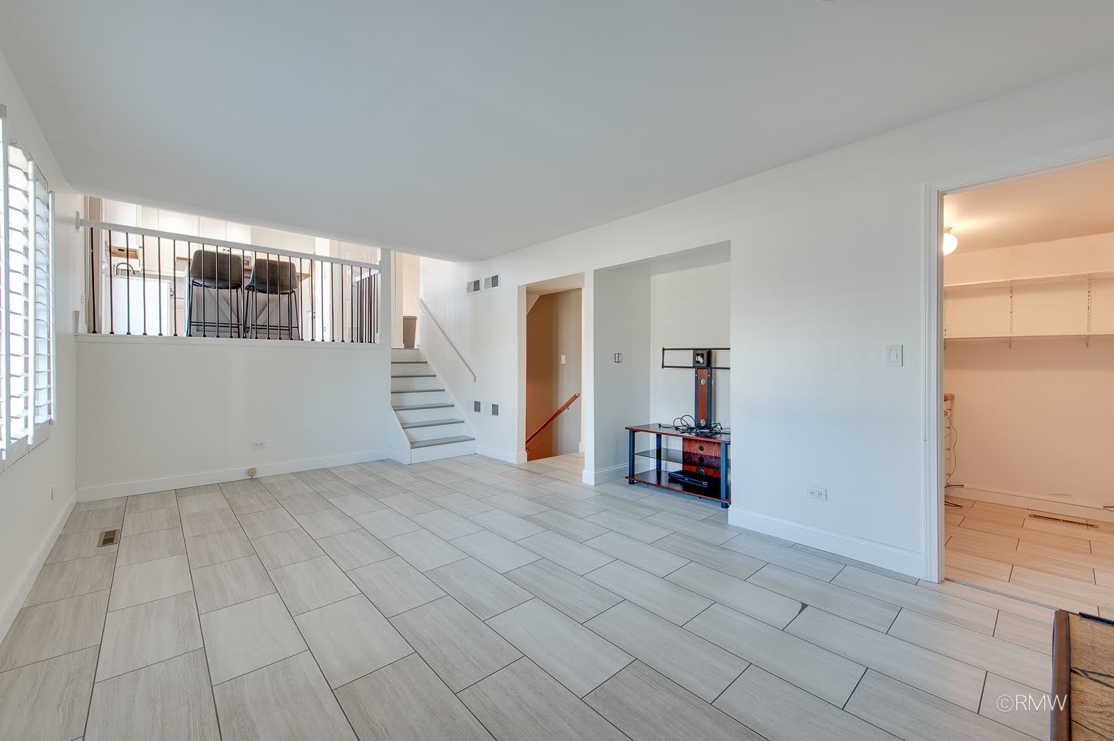 1233 Hickory Trail Addison, IL 60101 - Photo 17 of 36