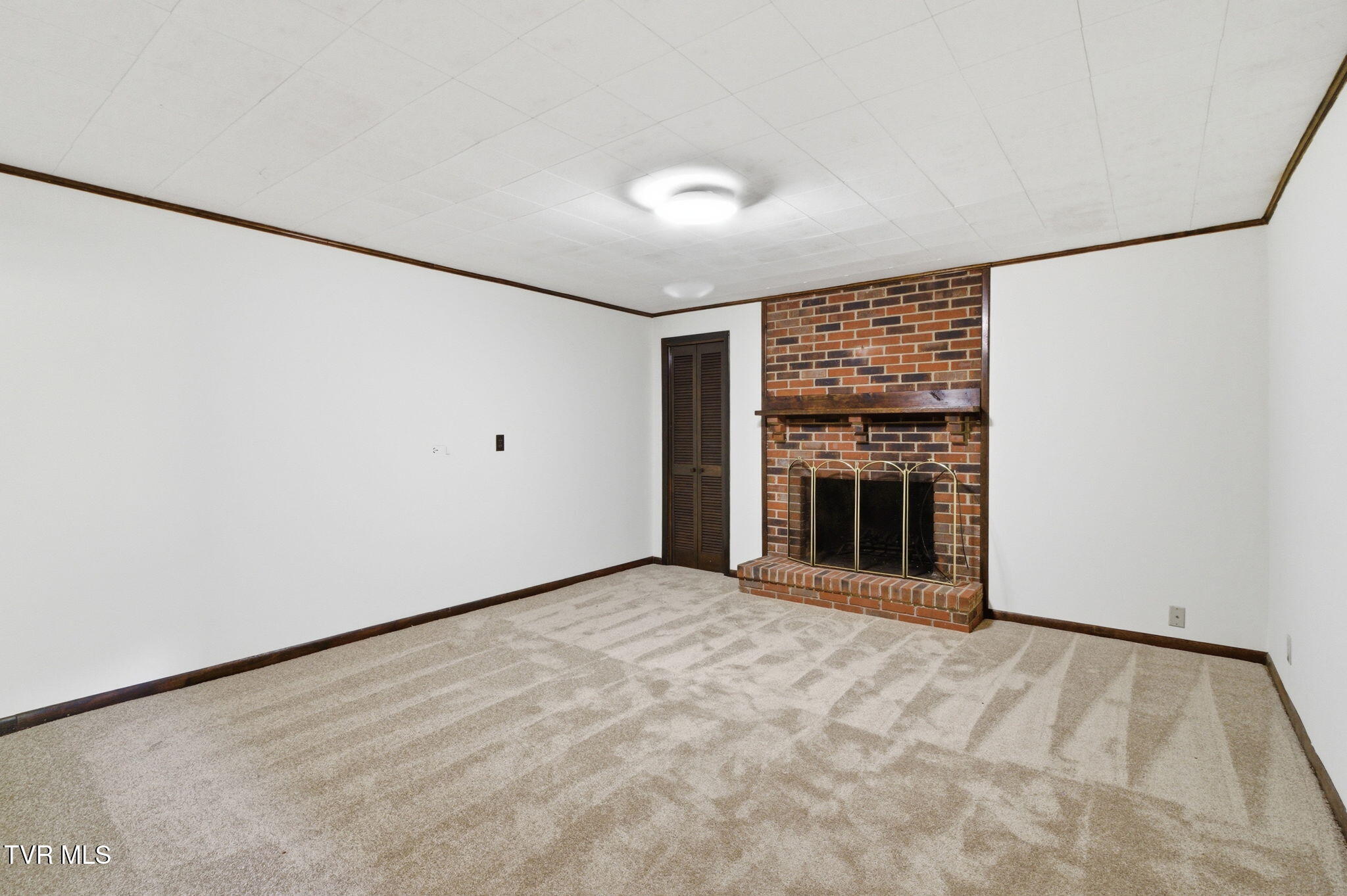 122 East Carters Valley Road Kingsport, TN 37665 - Photo 33 of 45 33-web-or-mls-DZ3A3944