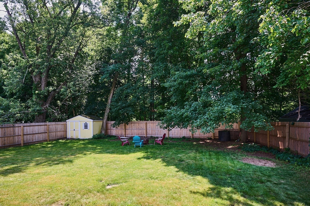 78 Ferry Street Easthampton, MA 01027 - Photo 4 of 35