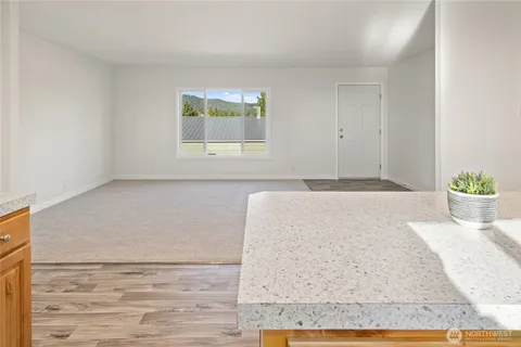 $359,950 | 651 Highline Loop, Cle Elum, WA 98922