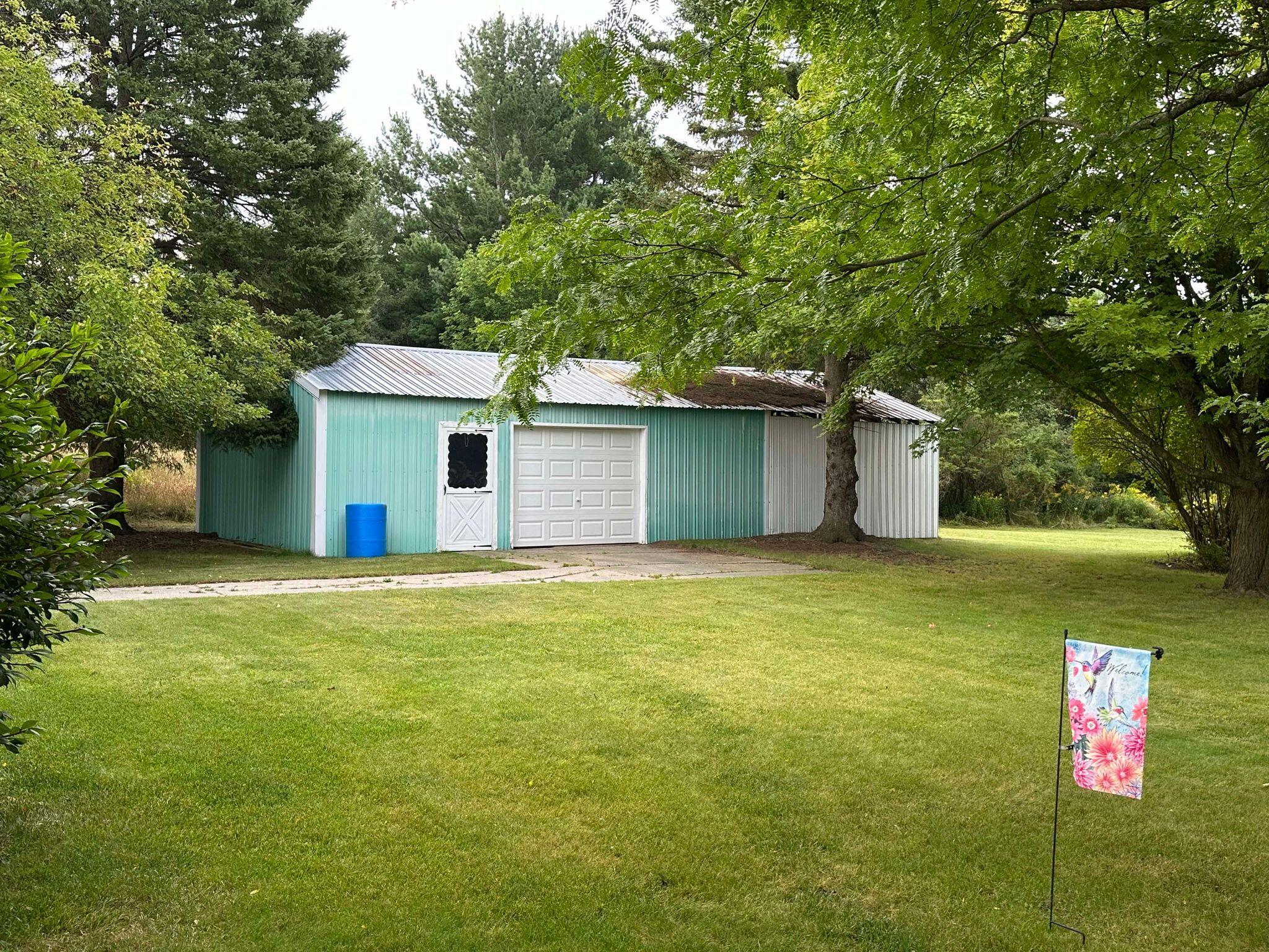 7115 Scott Road Hubbard Lake, MI 49747 - Photo 3 of 35 Gallery Image 3