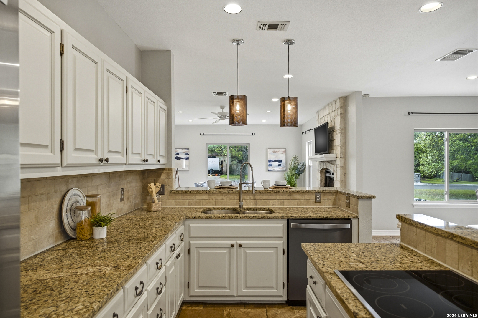 29756 Cojak Circle Fair Oaks Ranch, TX 78015 - Photo 12 of 34