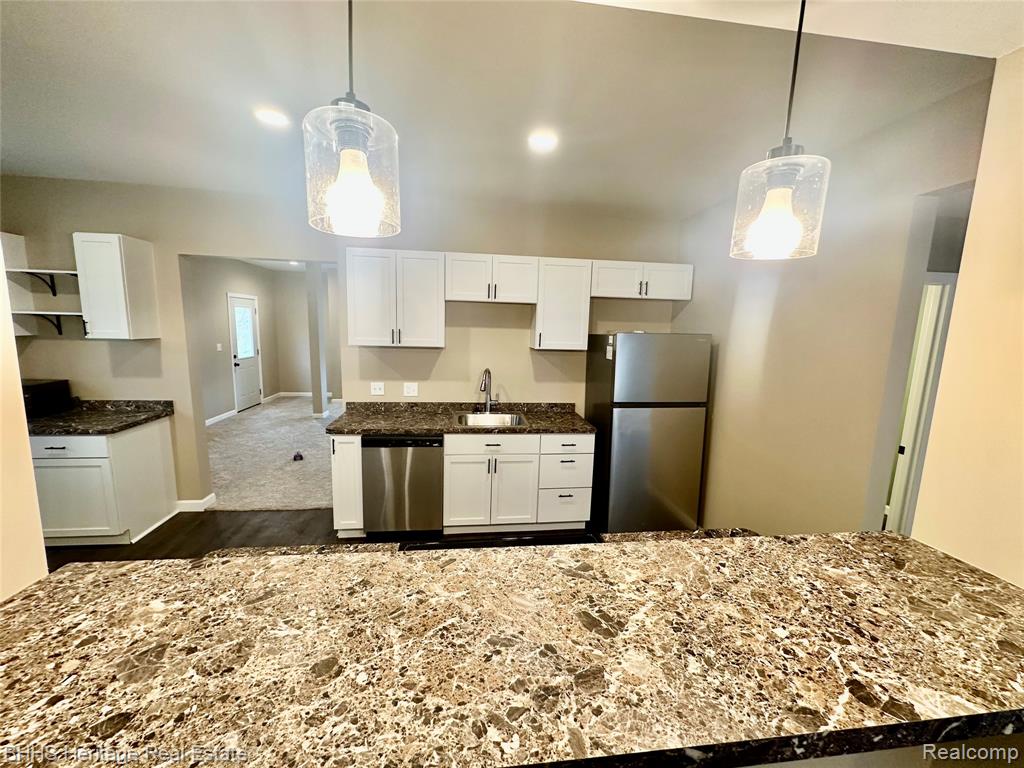 5435 Byron Road Howell, MI 48855 - Photo 5 of 30