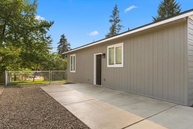$340,000 | 10806 East Augusta Avenue, Spokane, WA 99206