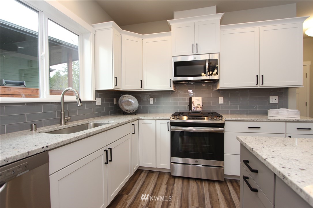 4623 Hall Road Blaine, WA 98230 - Photo 6 of 40