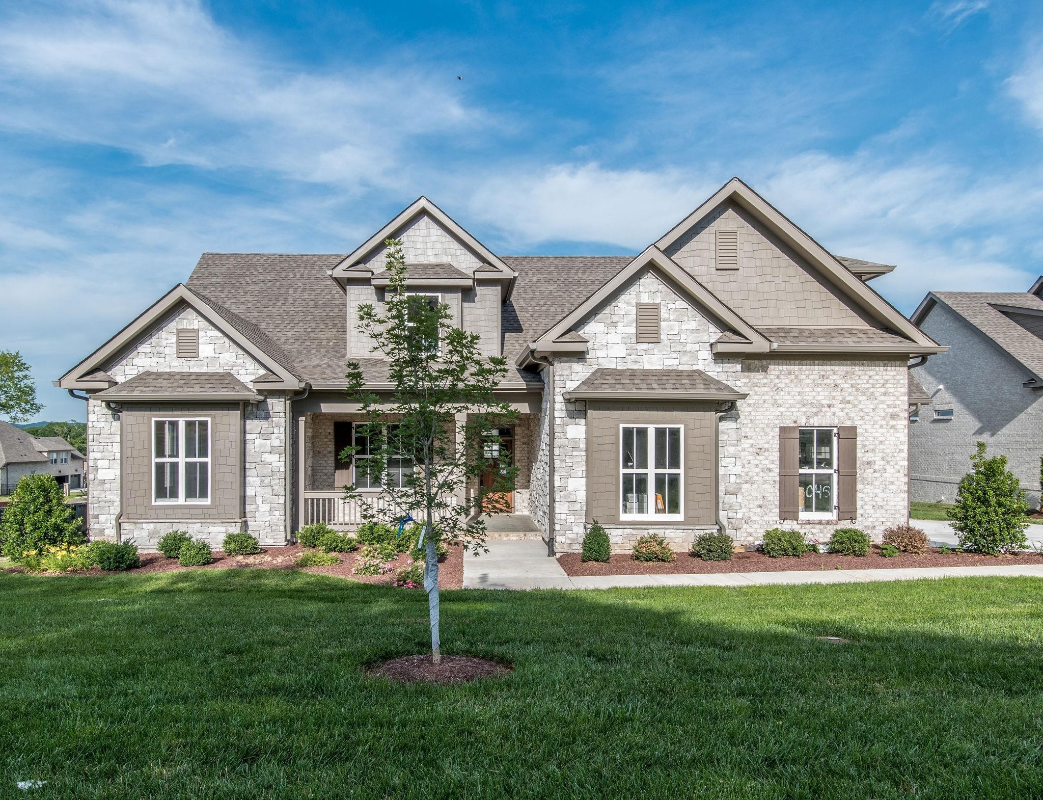 2039 Imagine Cir Spring Hill Spring Hill, TN 37174 - Photo 2 of 27 Gallery Image 2